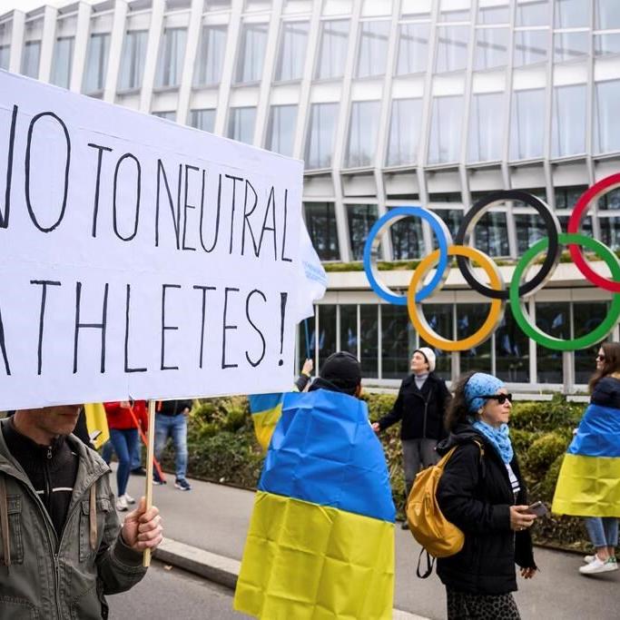 Ukraine looks to block athletes from competing with Russians